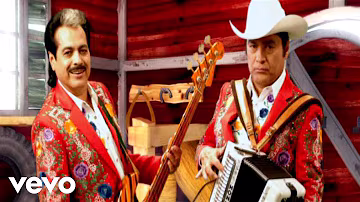 Los Tigres del Norte on stage